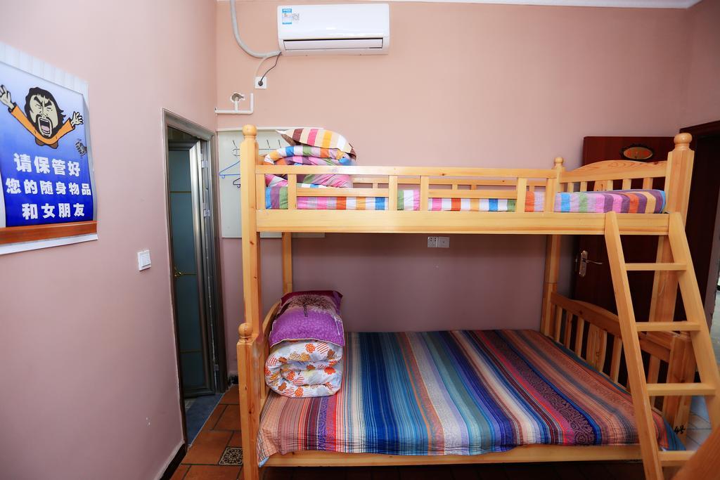 Dunhuang 8090 Guest House Экстерьер фото